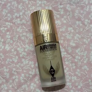 Charlotte Tilbury Airbrush Flawless Foundation with Gold Lid